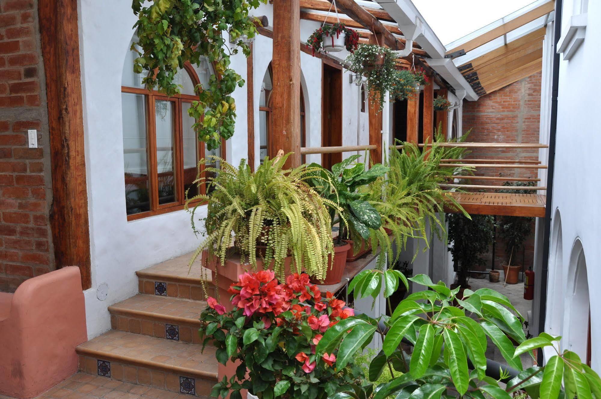 Boutique Hotel Casa Foch Quito Exterior foto